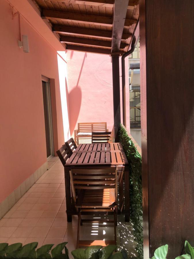 Holiday House In Lungomare Tysandros Giardini Naxos Dış mekan fotoğraf